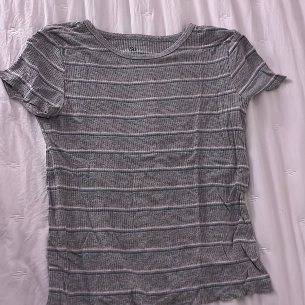 Medium grey striped top